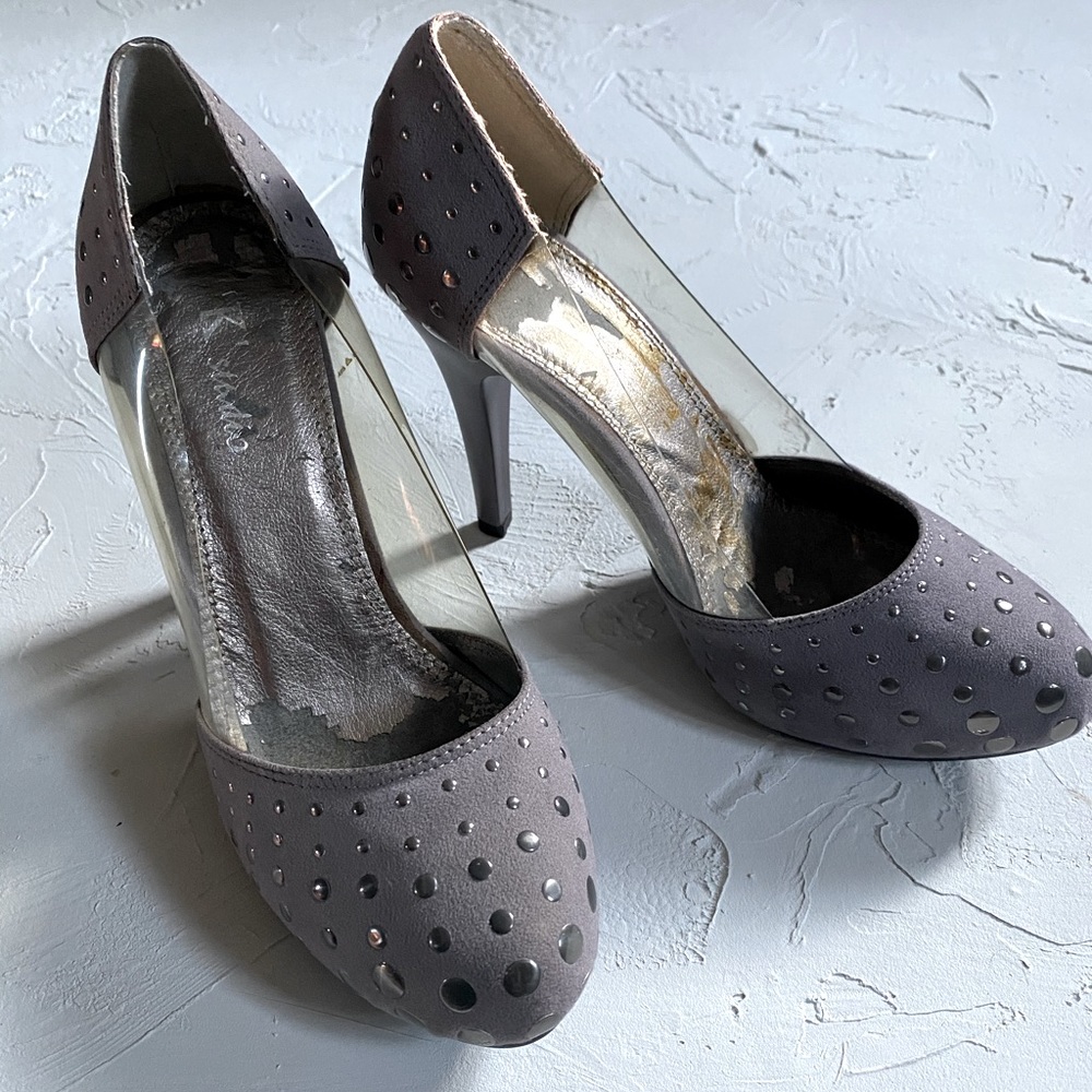 Brian Atwood lookalike pumps - Grey suede with metal studs & clear sides, US 7